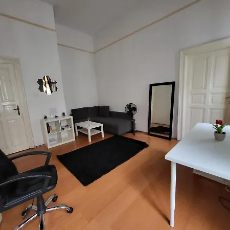 Casa Nora Liszt Ferenc Ter